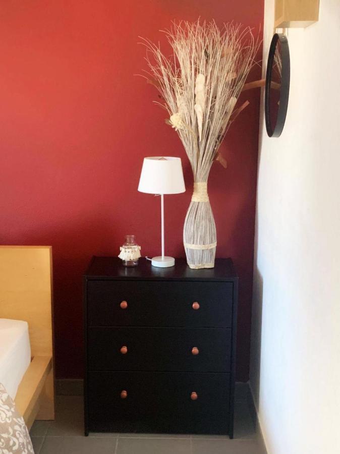 Appartement Lac Rose - Parking, Metro, Jusqu'A 4 Personnes مارسيليا المظهر الخارجي الصورة