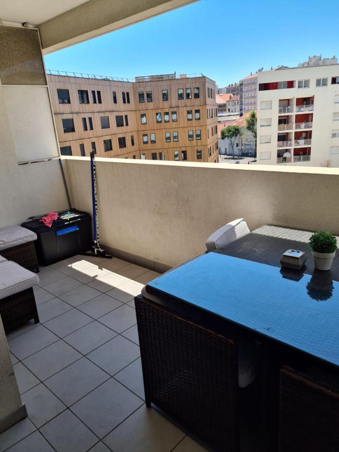 Appartement Lac Rose - Parking, Metro, Jusqu'A 4 Personnes مارسيليا المظهر الخارجي الصورة